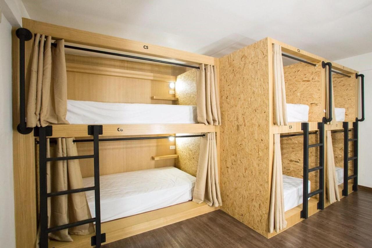 Vestique Hostel Чіангмай Екстер'єр фото