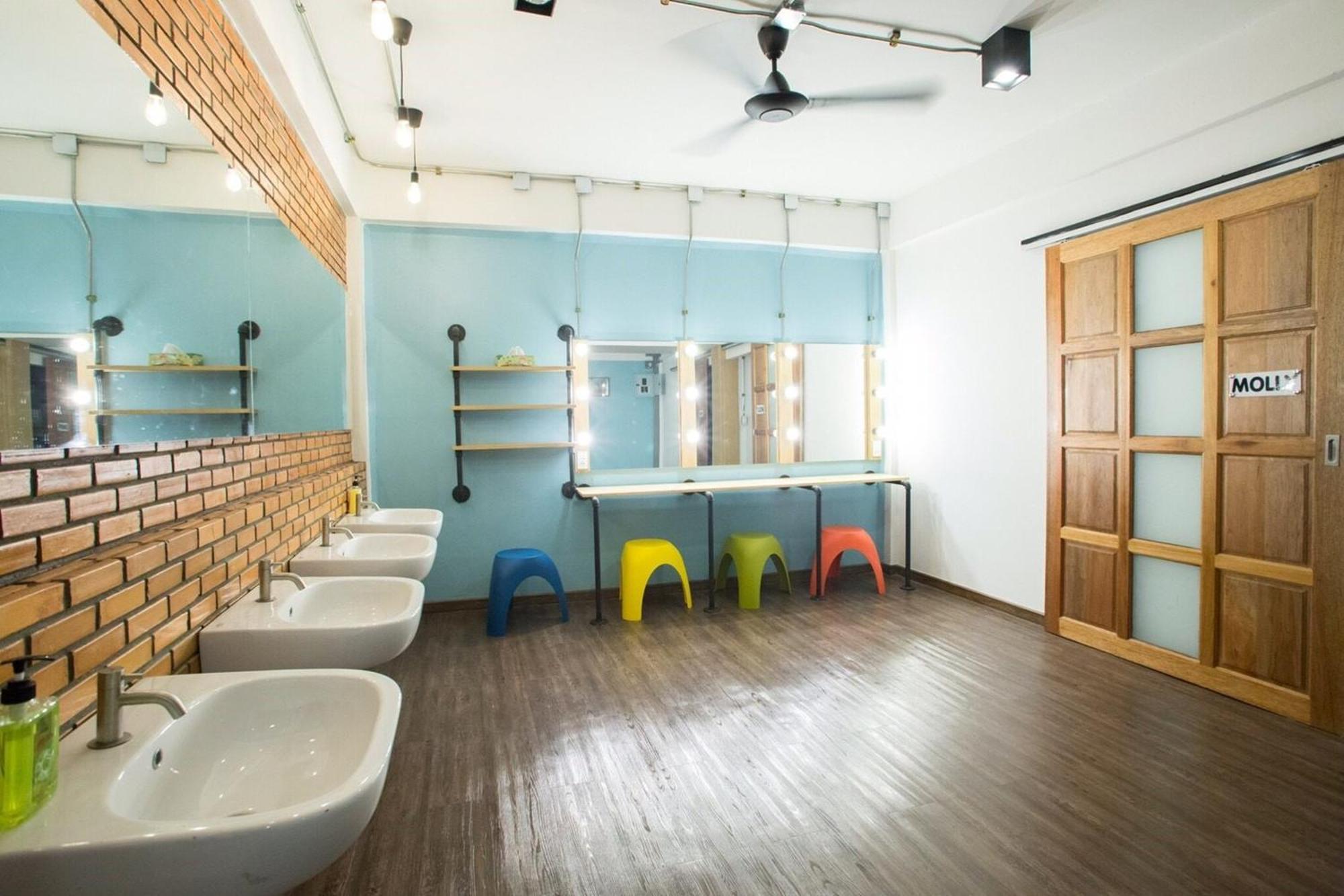 Vestique Hostel Чіангмай Екстер'єр фото